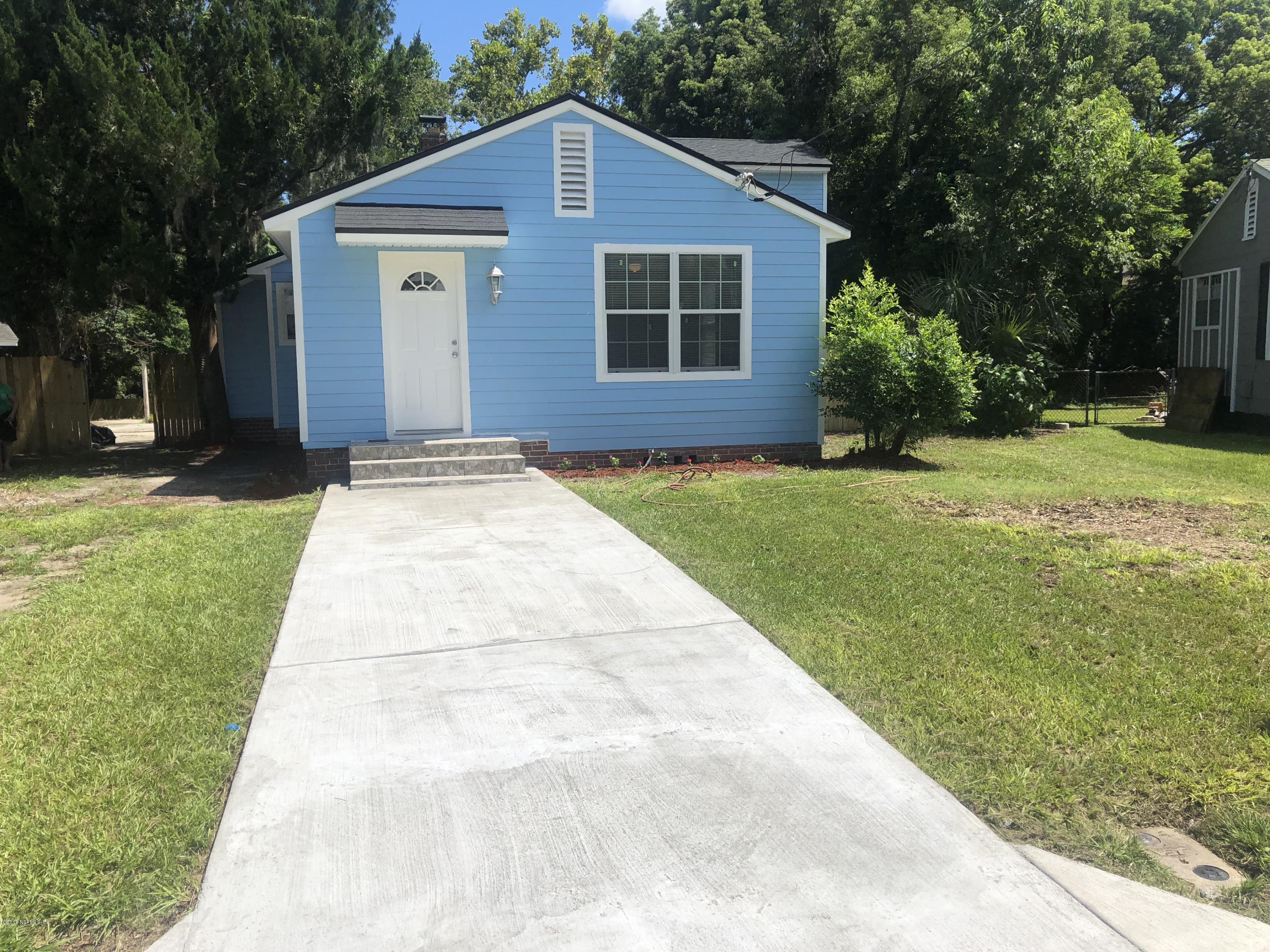 3777 Lilly Road North Jacksonville, FL 32207 - Photo 1 of 40 DE42493E-7E48-4258-BD38-BB59D595B7D9