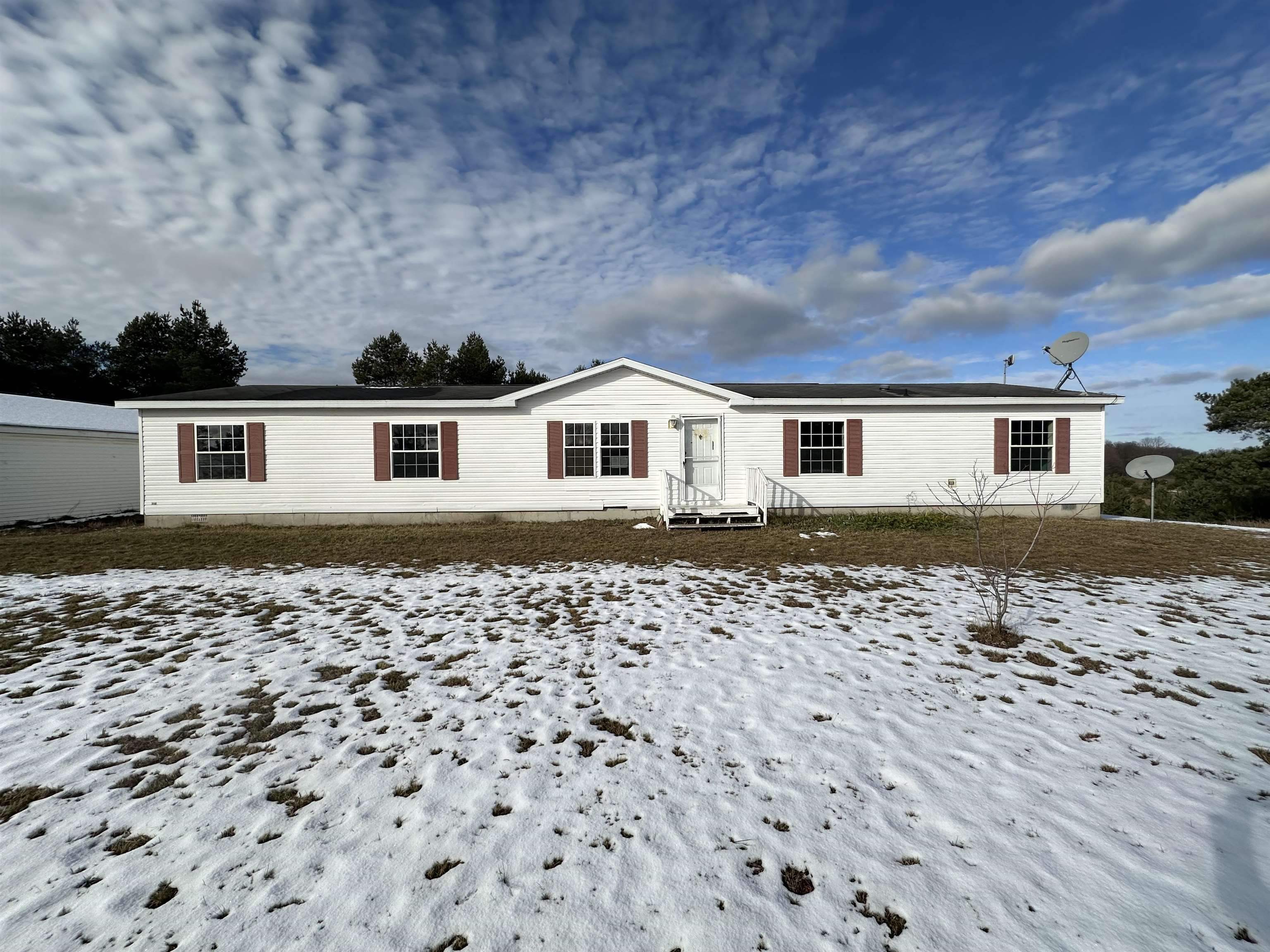 1543 East 16 Road Manton, MI 49663 - Photo 2 of 24