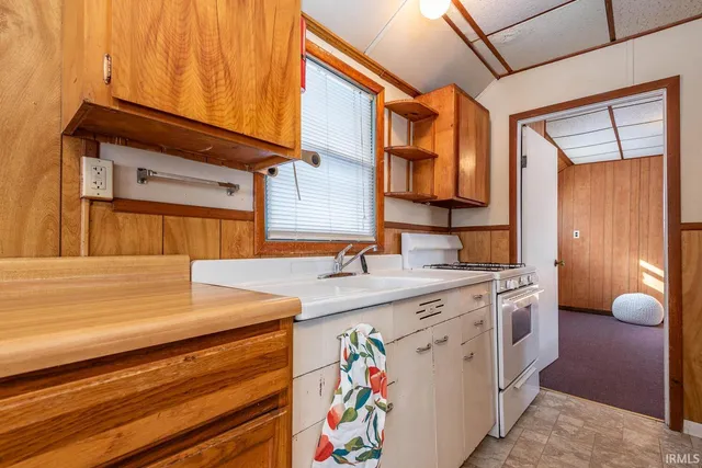 $179,900 | 1312 South Grant Street, Bloomington, IN 47401