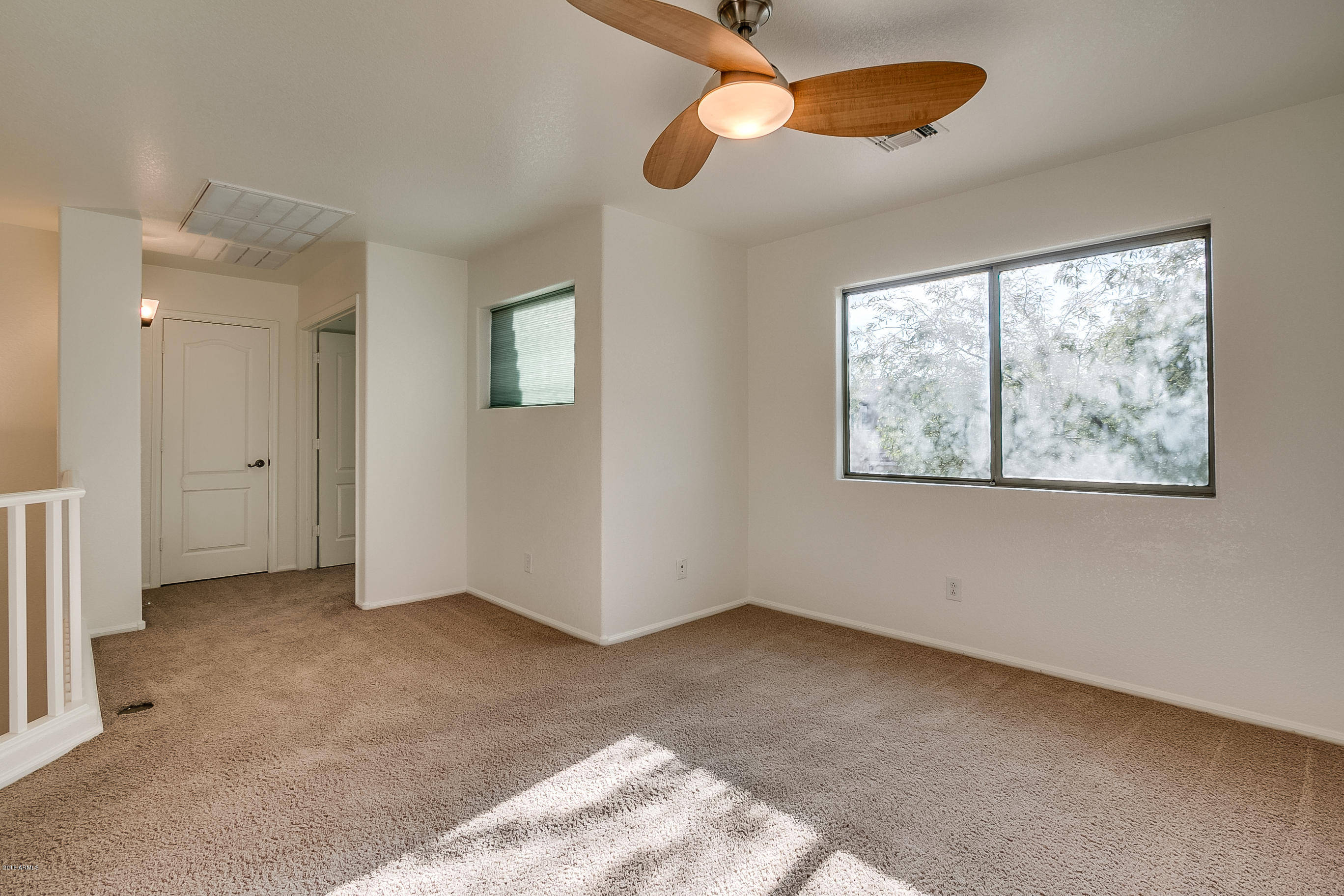 2442 West Via Dona Road Phoenix, AZ 85085 - Photo 7 of 15 Via Dona-26
