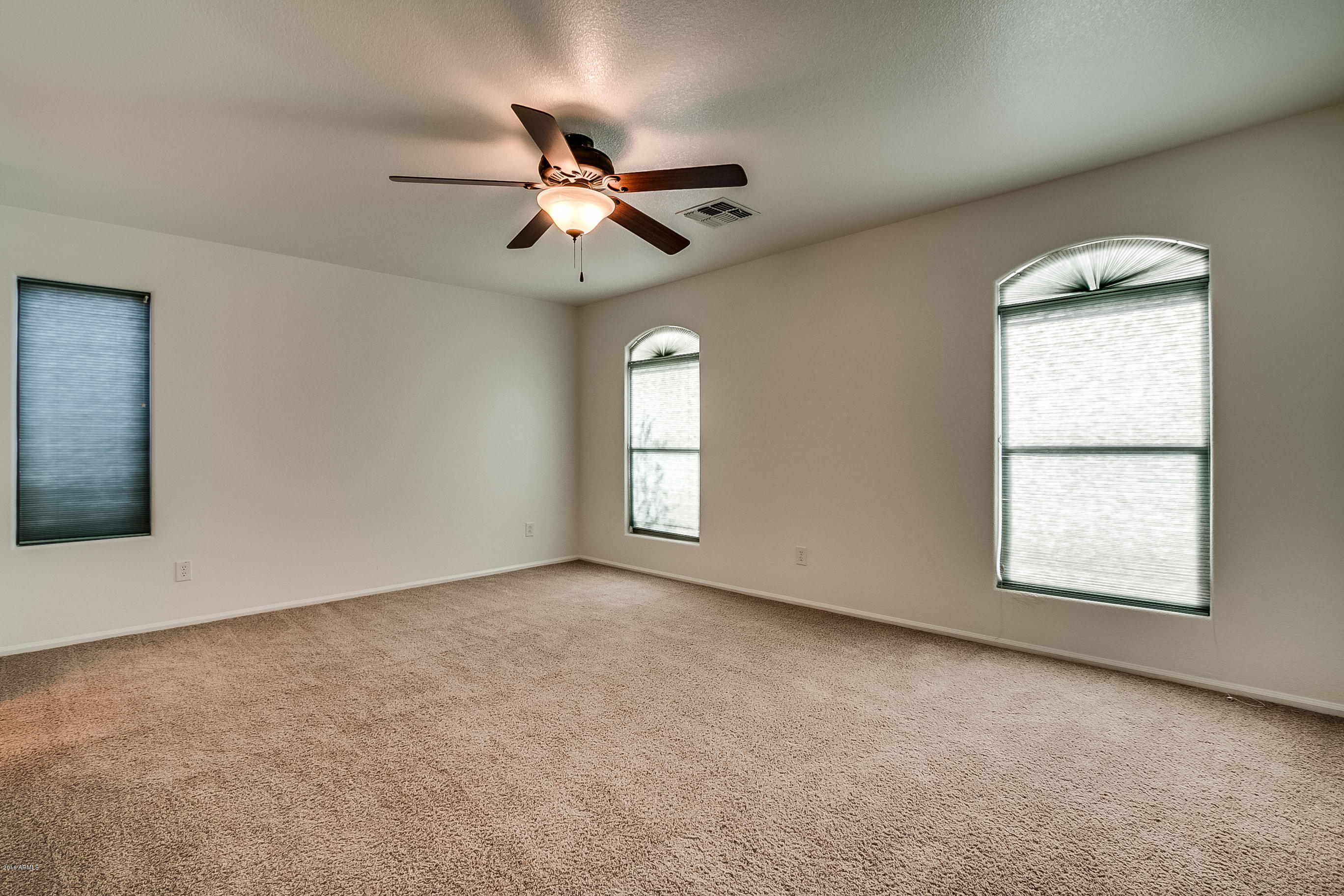 2442 West Via Dona Road Phoenix, AZ 85085 - Photo 8 of 15 Via Dona-28
