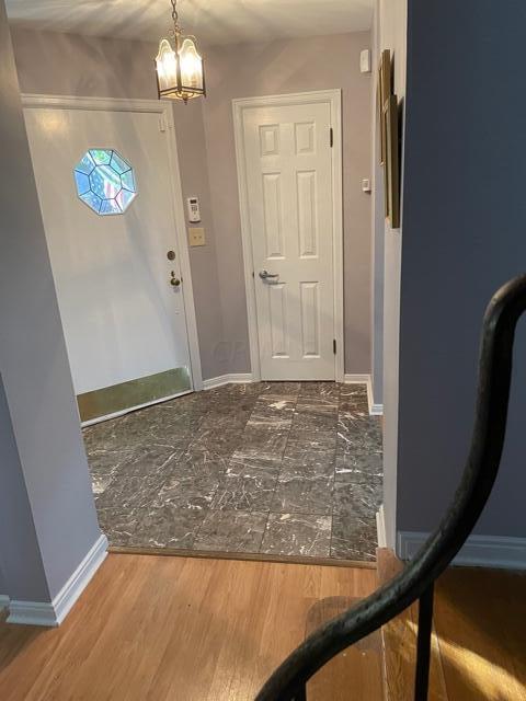 78 South Harding Road Columbus, OH 43209 - Photo 2 of 34 Entry Way