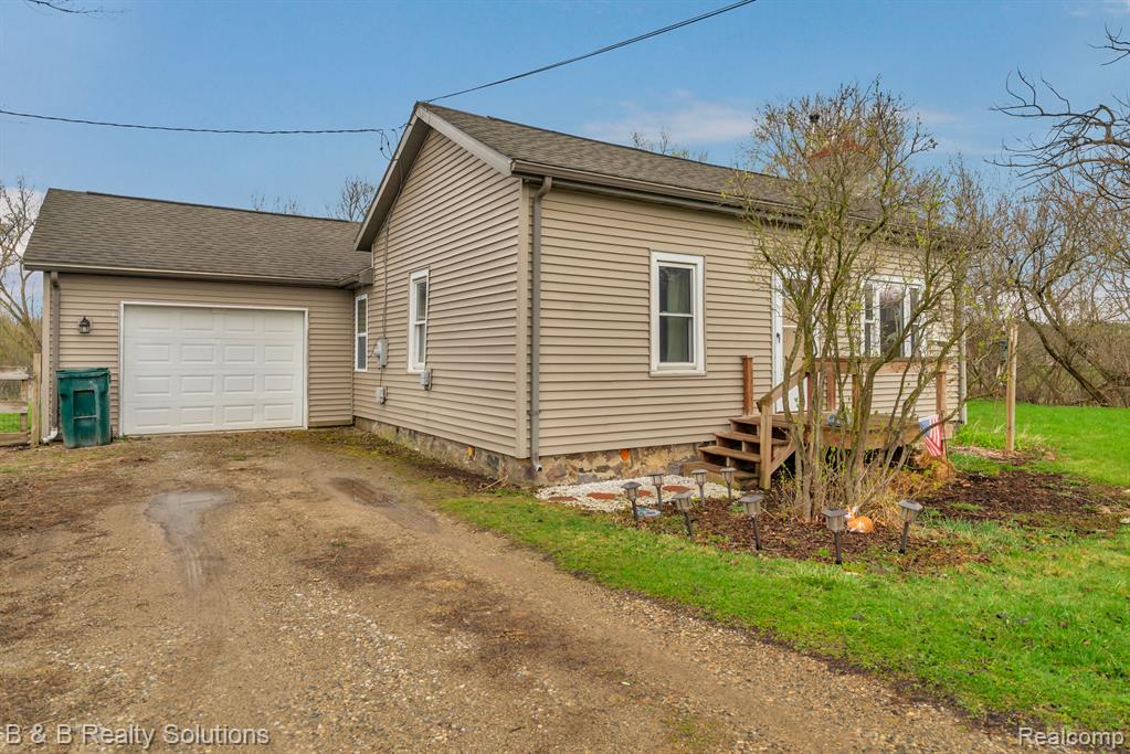 1343 Peppermill Road Lapeer, MI 48446 - Photo 22 of 35