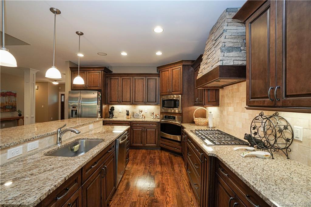 259 Ridge Reserve Drive Clover, SC 29710 - Photo 10 of 48 Gallery Image 10