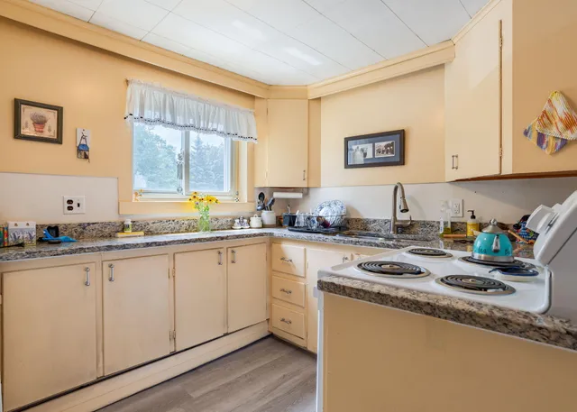 $1,375,000 | 84 Johnson Road, Gorham, ME 04038