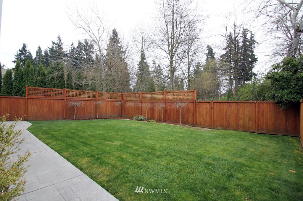 11839 Northeast 167th Street Bothell, WA 98011 - Photo 14 of 15 Gallery Image 14