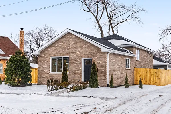 $499,000 | 8245 43rd Place, Lyons, IL 60534