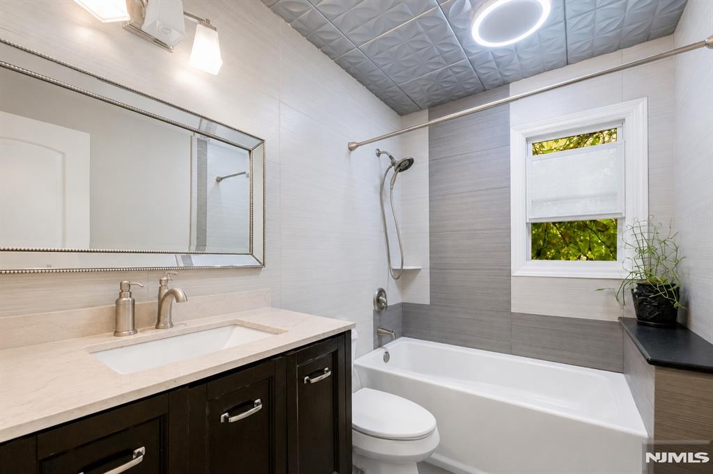 310 Ruckman Road Closter, NJ 07624 - Photo 15 of 30