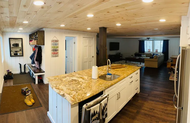 $459,000 | 46 Town Farm Road, Wilmington, VT 05363