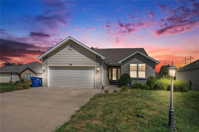 $408,000 | 104 Prairie Rose Circle, Smithville, MO 64089
