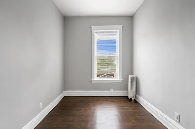 $1,400 | 322 Lake Street, Unit 2F, Oak Park, IL 60302