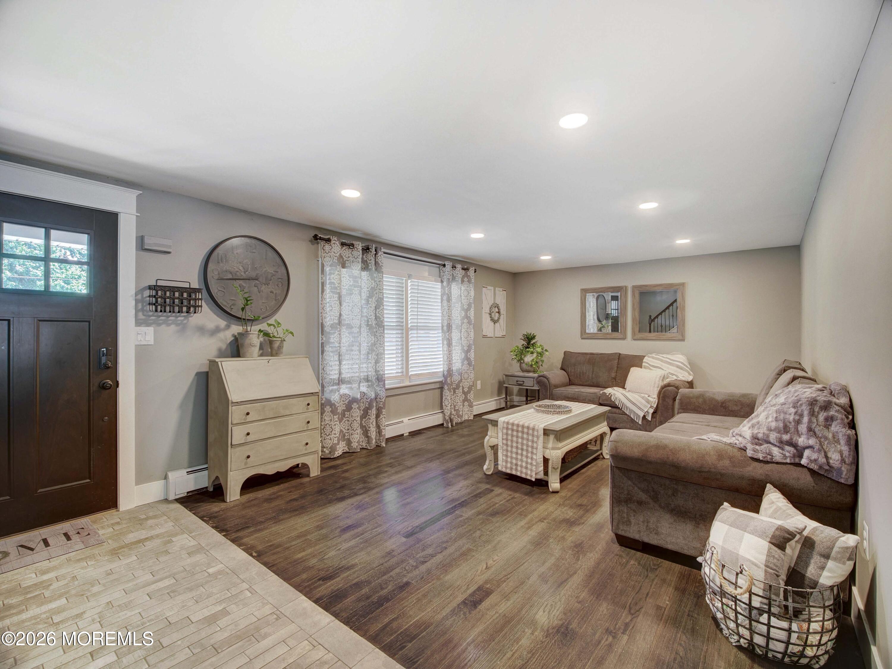 20 Richard Road Farmingdale, NJ 07727 - Photo 2 of 22 2