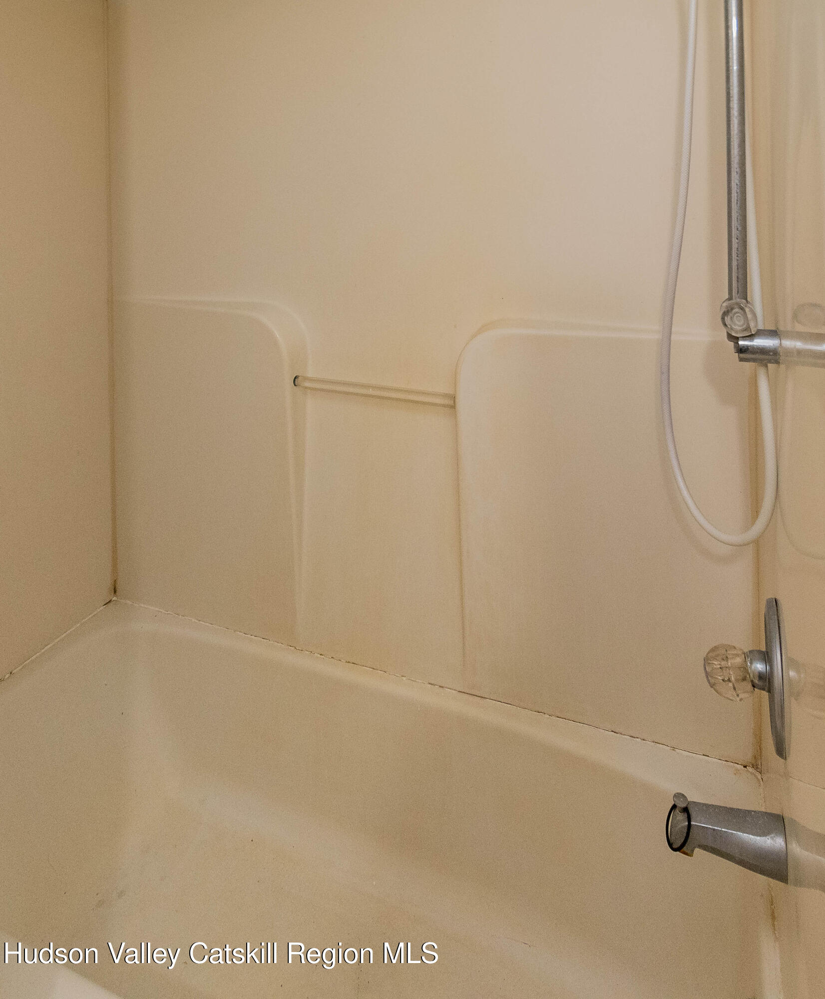 131 Station Road New Paltz, NY 12561 - Photo 10 of 31 a bathroom with a bath tub