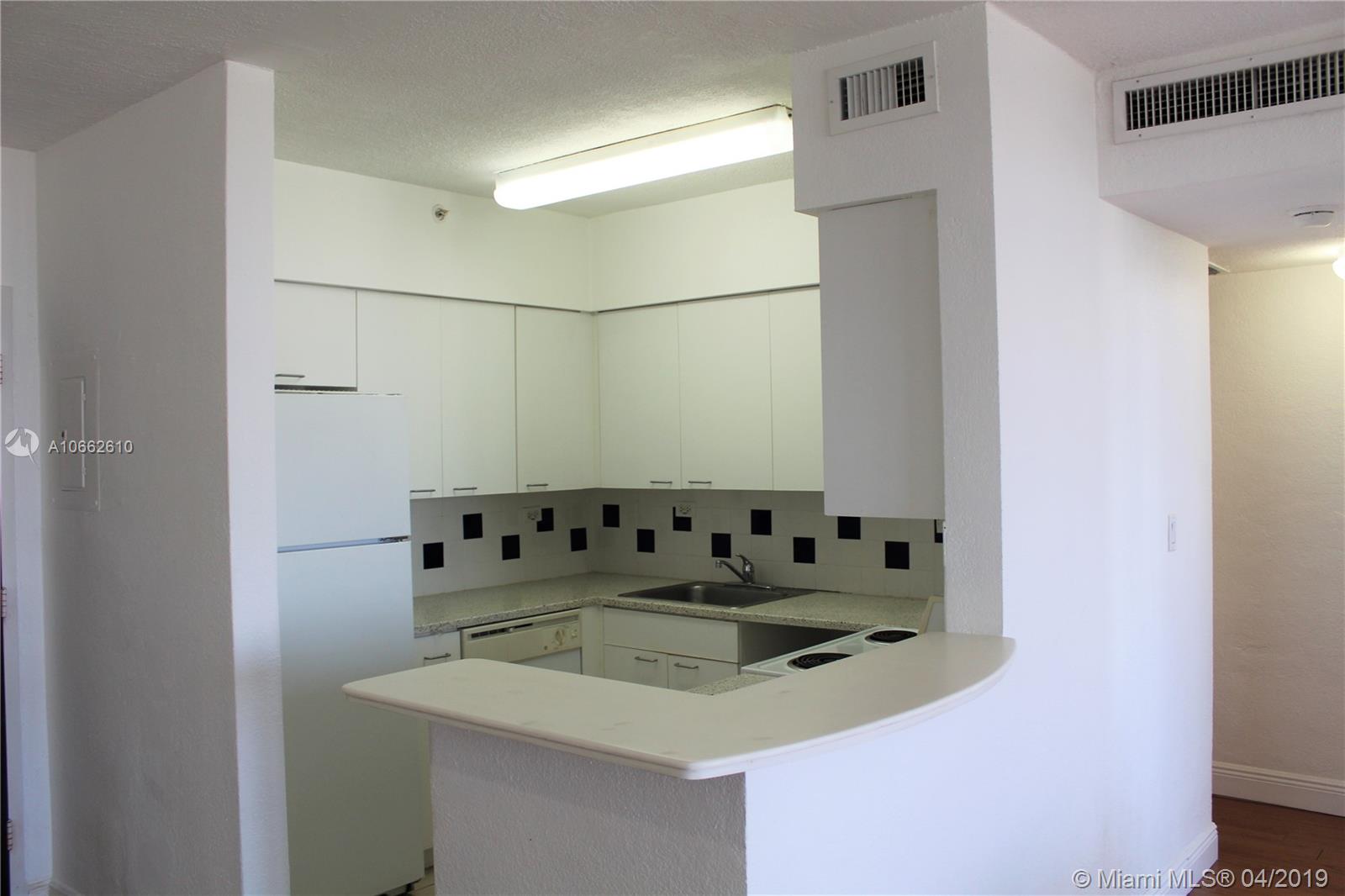 1500 Bay Road, Unit 904S Miami Beach, FL 33139 - Photo 7 of 13