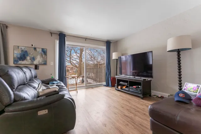 $269,900 | 513 Jill Lane, Bolingbrook, IL 60440