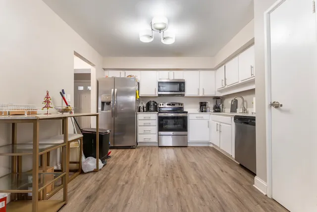 $269,900 | 513 Jill Lane, Bolingbrook, IL 60440