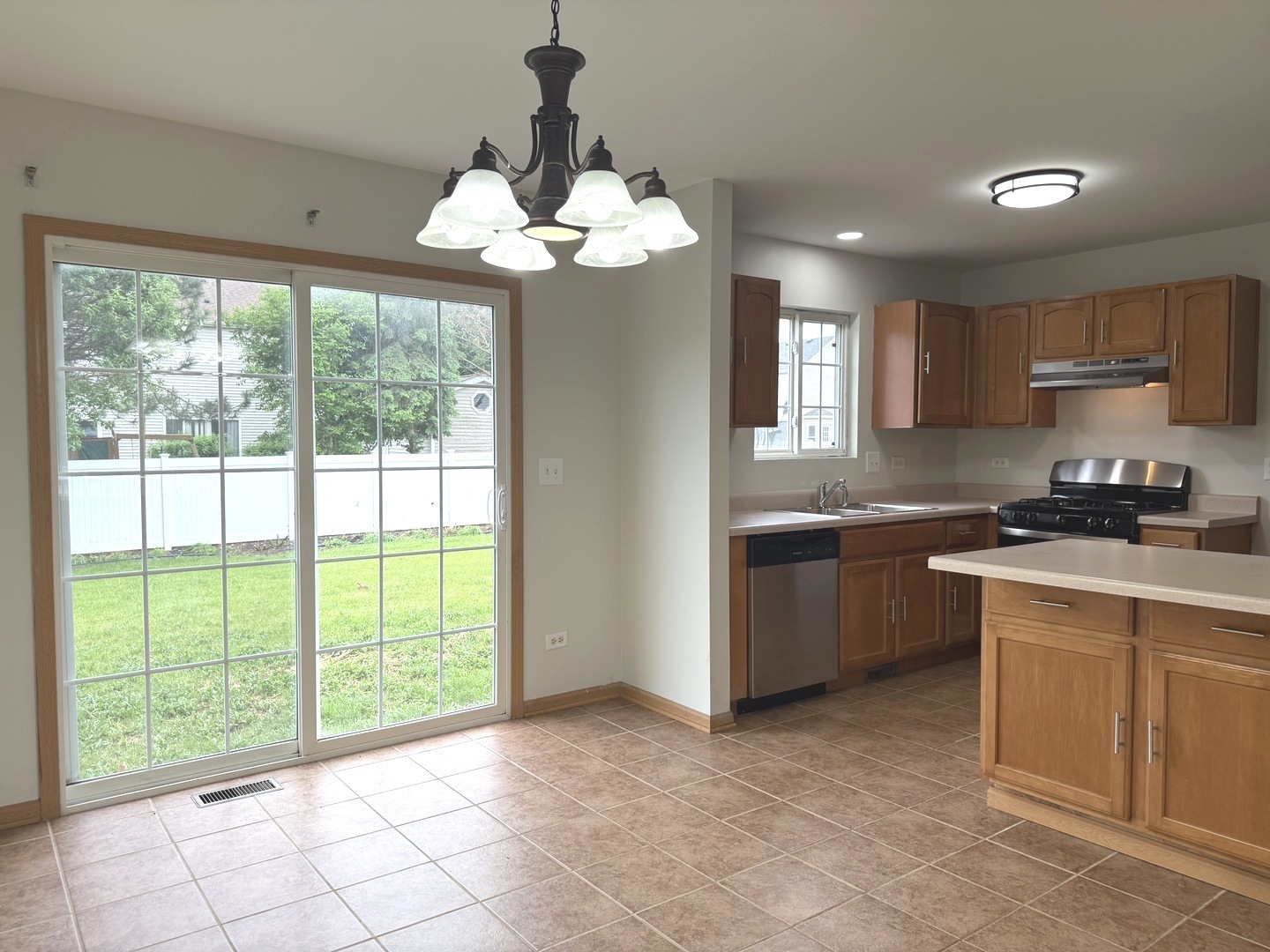 6304 Blue Ridge Drive Plainfield, IL 60586 - Photo 12 of 30