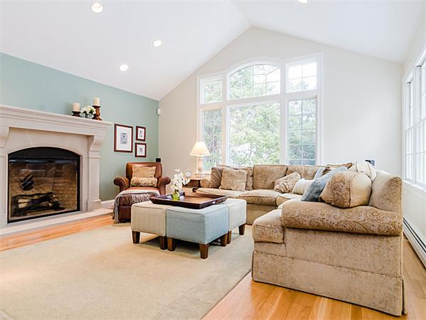52 Emerson Road Wellesley, MA 02481 - Photo 1 of 21