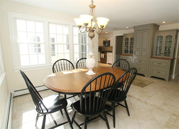 52 Emerson Road Wellesley, MA 02481 - Photo 6 of 21