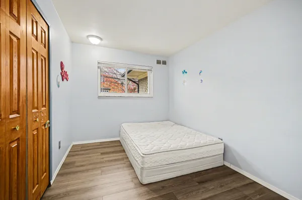 $309,900 | 33057 Sherwood Forest Drive, Sterling Heights, MI 48310