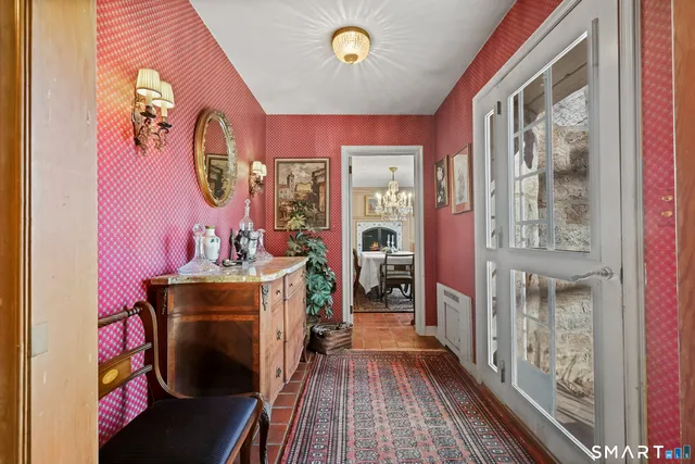 $1,695,000 | 14 Langner Lane, Weston, CT 06883