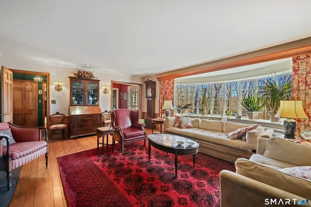 $1,695,000 | 14 Langner Lane, Weston, CT 06883