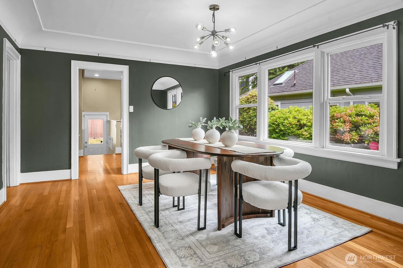 1216 North 47th Street Seattle, WA 98103 - Photo 9 of 32