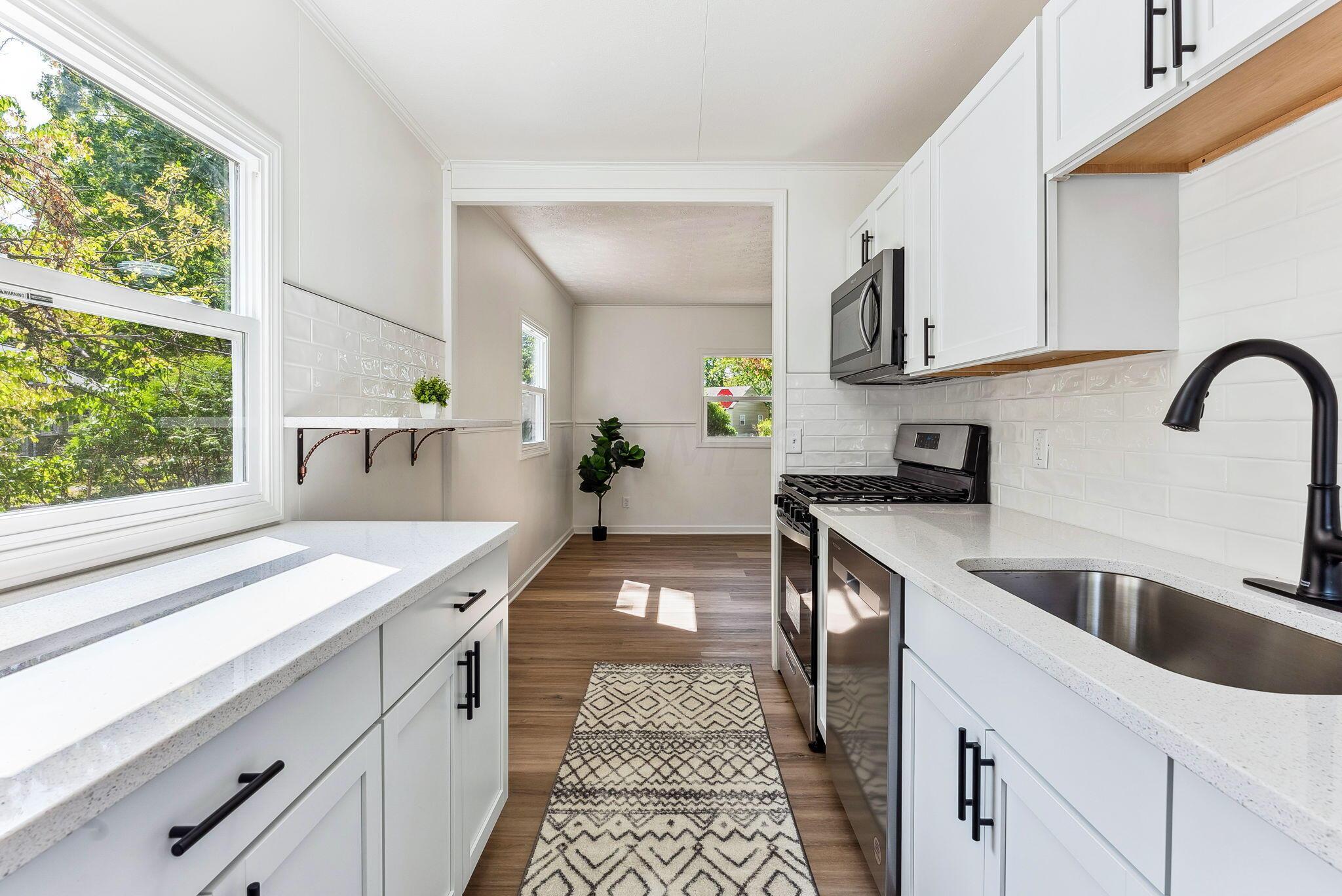 5-web-or-mls-428-s-hampton-rd