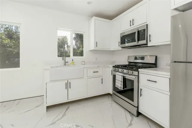 $1,125,000 | 1967 8th Street, San Fernando, CA 91340