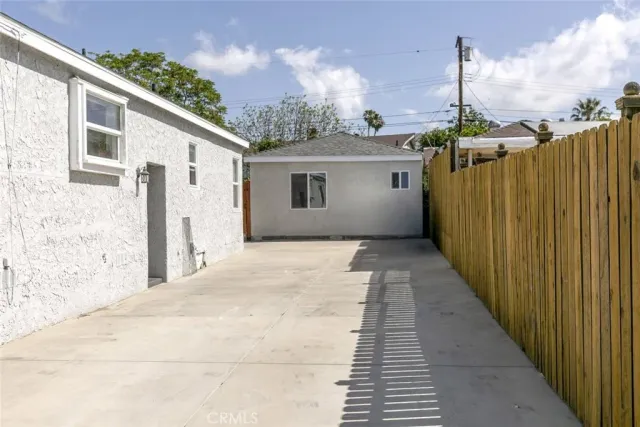 $1,125,000 | 1967 8th Street, San Fernando, CA 91340