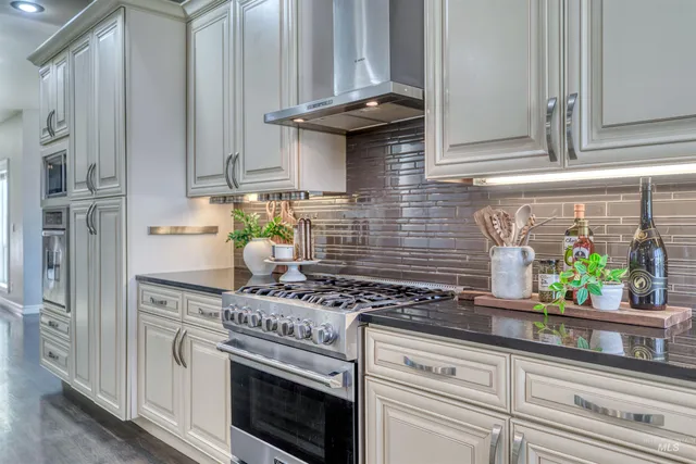 $999,900 | 85 South Vandries Avenue, Eagle, ID 83616