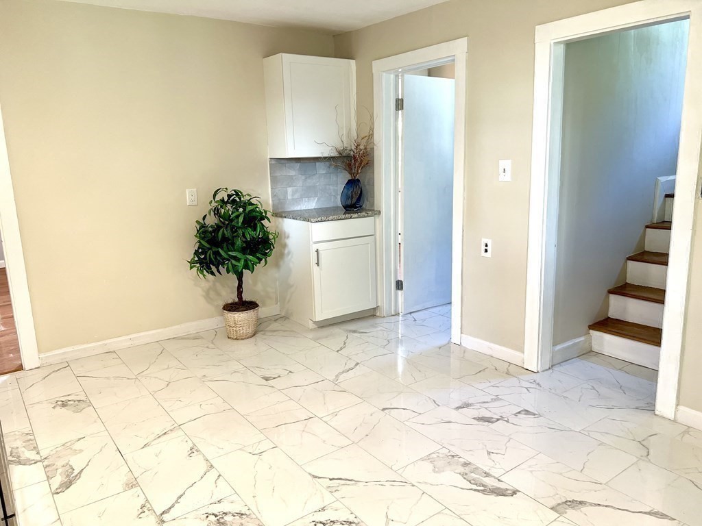 2 Rolfe Avenue Worcester, MA 01604 - Photo 16 of 38 Gallery Image 16