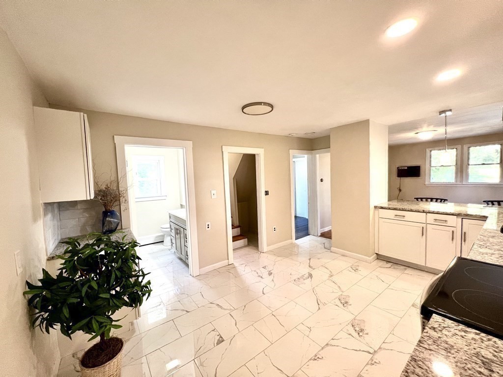 2 Rolfe Avenue Worcester, MA 01604 - Photo 18 of 38 Gallery Image 18