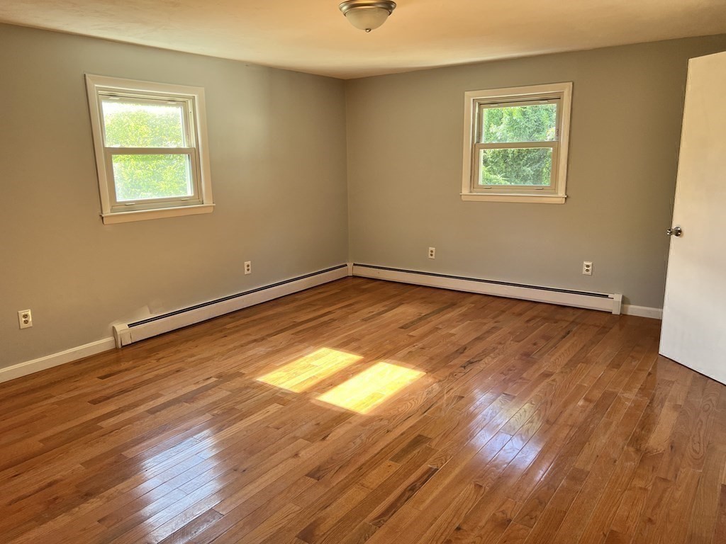 2 Rolfe Avenue Worcester, MA 01604 - Photo 19 of 38 Gallery Image 19