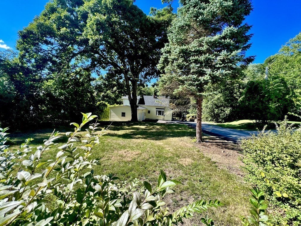 2 Rolfe Avenue Worcester, MA 01604 - Photo 3 of 38 Gallery Image 3