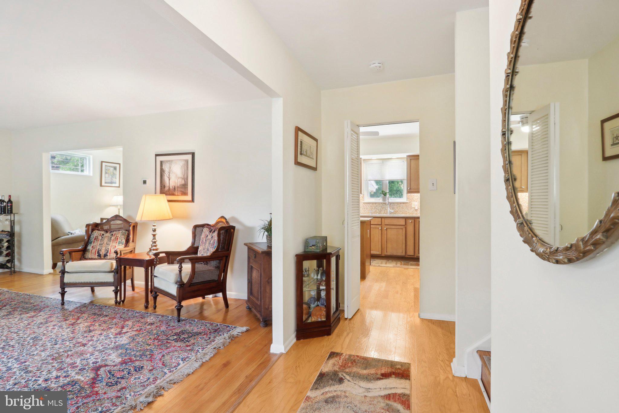 701 Meadowlark Road Norristown, PA 19403 - Photo 5 of 35 Foyer