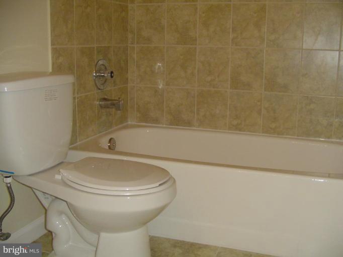 8202 Maple Ridge Avenue Springfield, VA 22153 - Photo 13 of 22 Master Bath #2