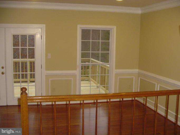 8202 Maple Ridge Avenue Springfield, VA 22153 - Photo 8 of 22 Living Room