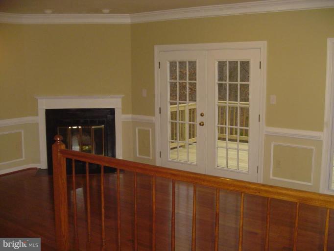 8202 Maple Ridge Avenue Springfield, VA 22153 - Photo 9 of 22 Living Room #2