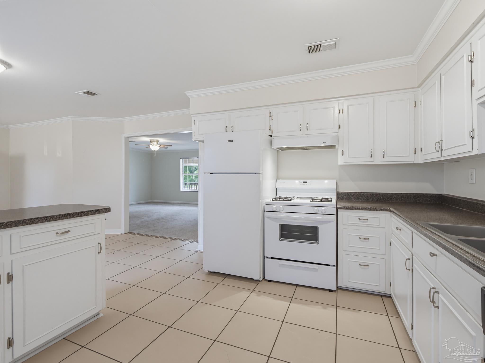 218 Betty Road Pensacola, FL 32507 - Photo 14 of 42