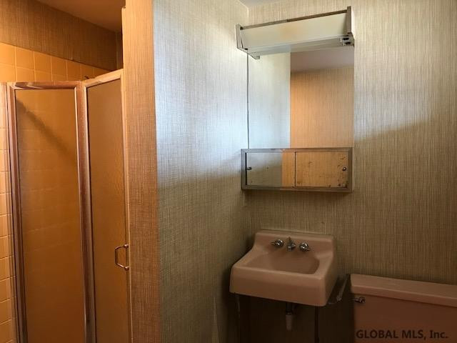 95 Berwick Road Bethlehem, NY 12054 - Photo 20 of 26 Photo 20
