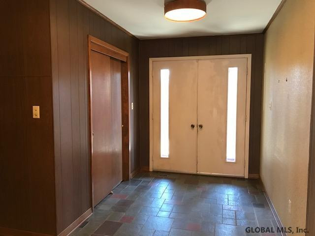 95 Berwick Road Bethlehem, NY 12054 - Photo 3 of 26 Photo 3