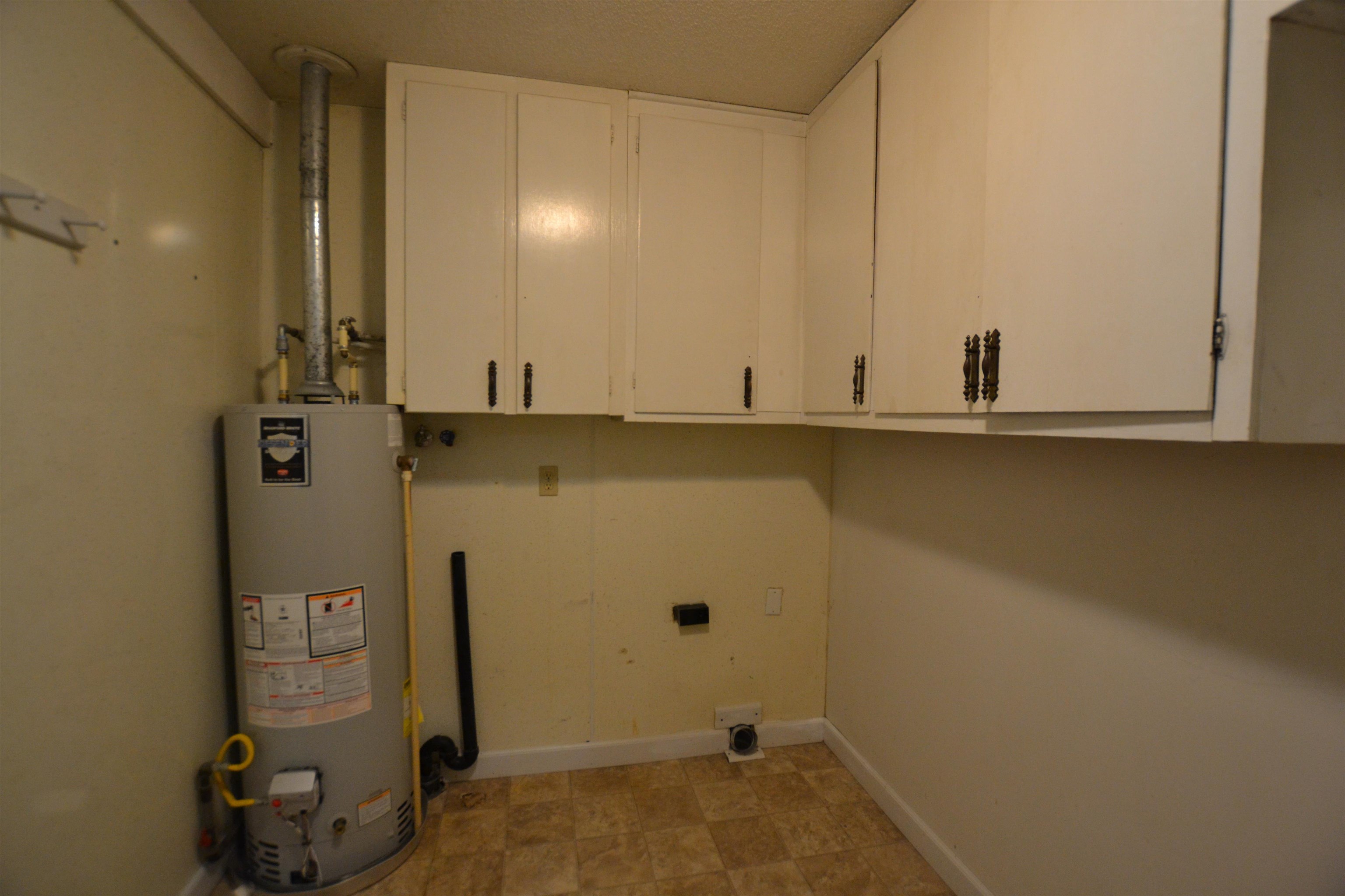 318 14th Avenue Augusta, KS 67010 - Photo 16 of 27