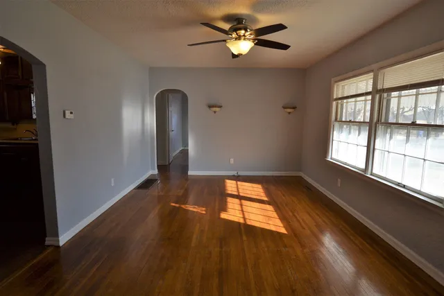 $119,900 | 318 14th Avenue, Augusta, KS 67010