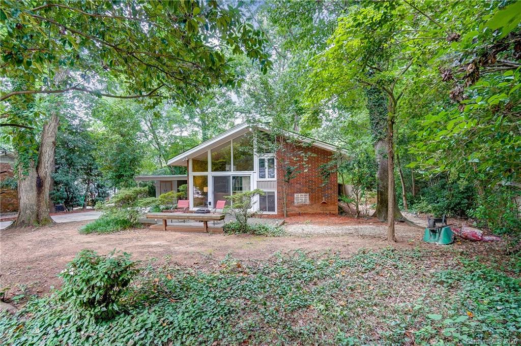 5314 Valley Forge Road Charlotte, NC 28210 - Photo 2 of 48 a view of a house with backyard and sitting area