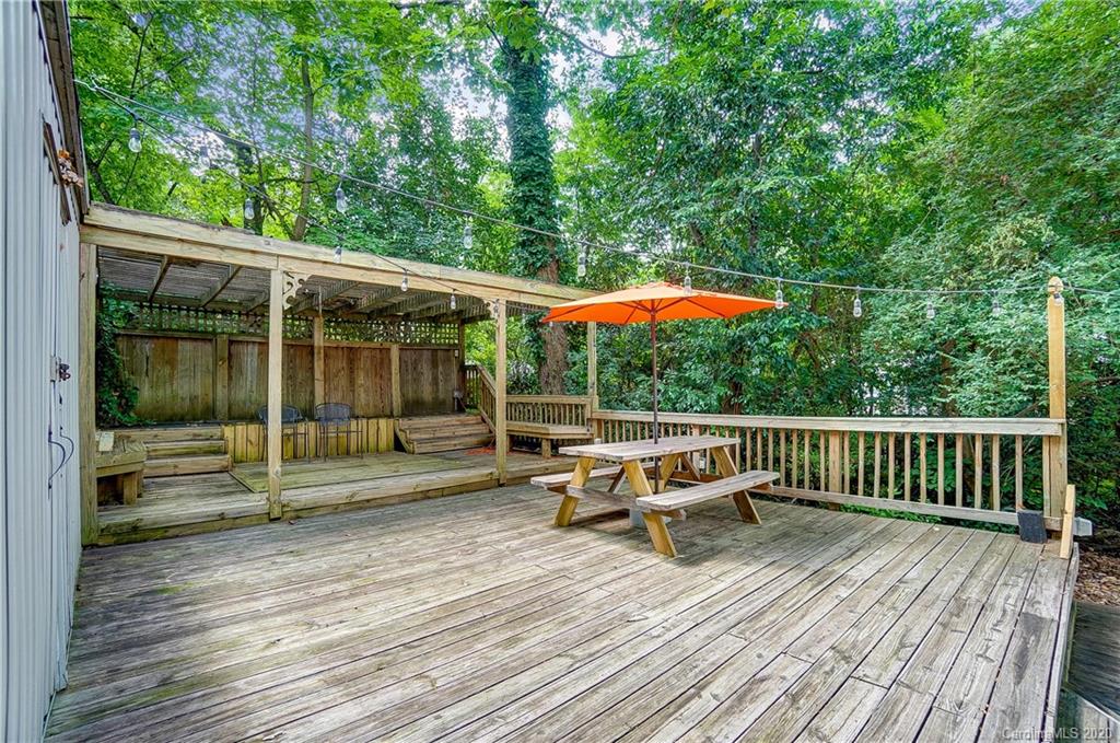 5314 Valley Forge Road Charlotte, NC 28210 - Photo 46 of 48 a view of backyard with swimming pool and furniture