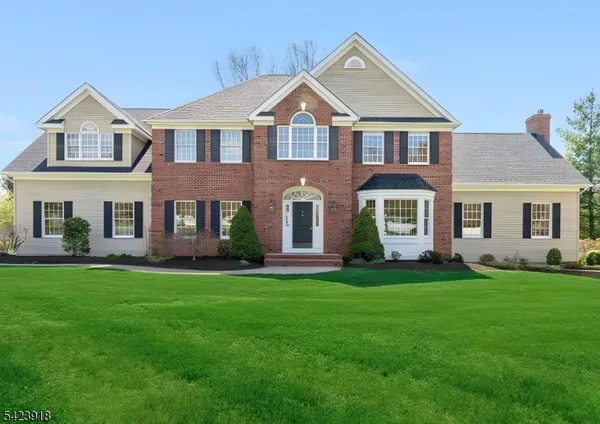 $875,000 | 36 Grove Farm Road, Pittstown, NJ 08867