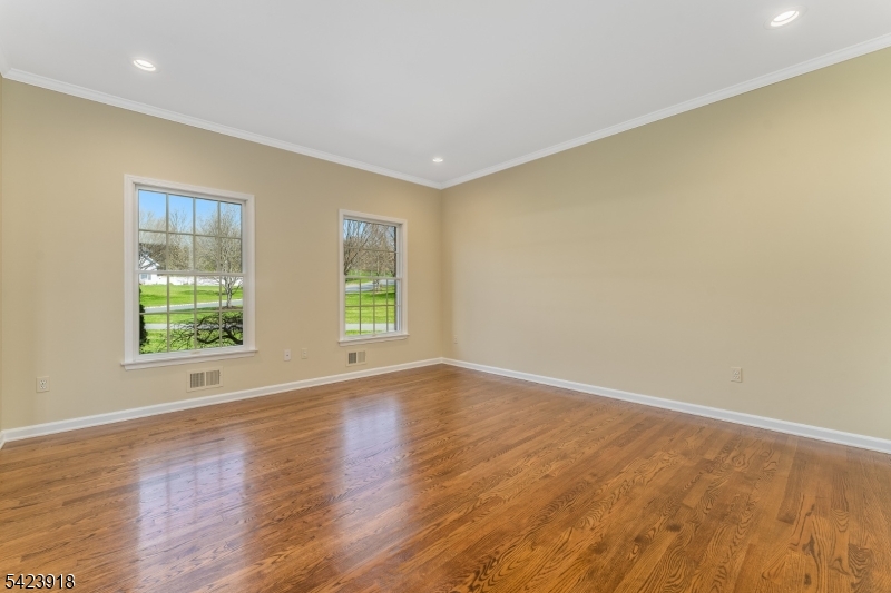 36 Grove Farm Road Pittstown, NJ 08867 - Photo 11 of 36