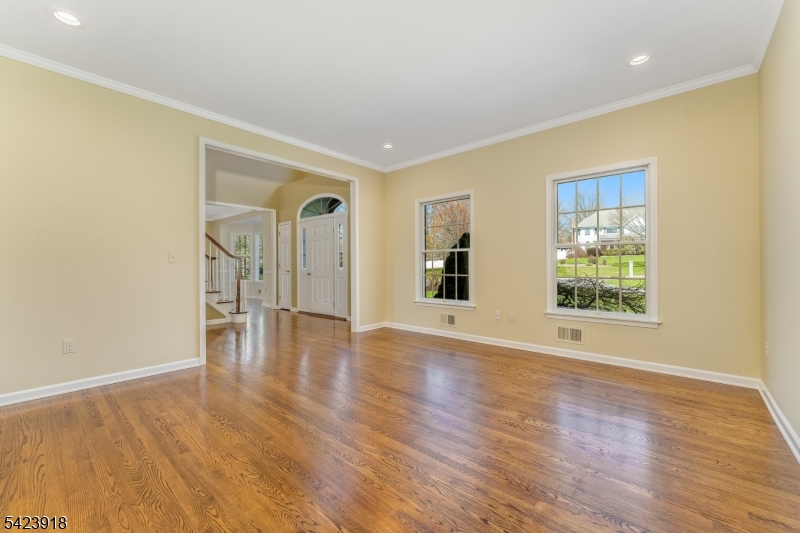 36 Grove Farm Road Pittstown, NJ 08867 - Photo 12 of 36