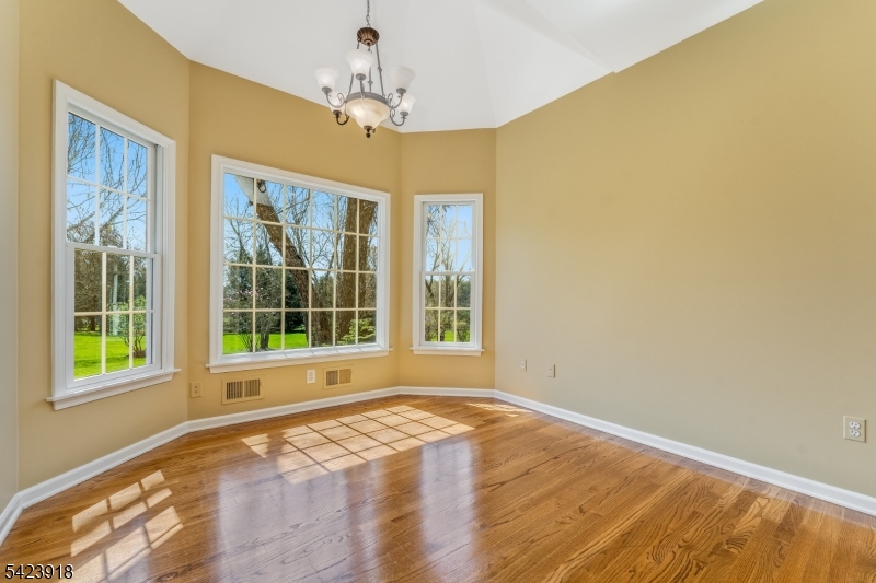 36 Grove Farm Road Pittstown, NJ 08867 - Photo 14 of 36